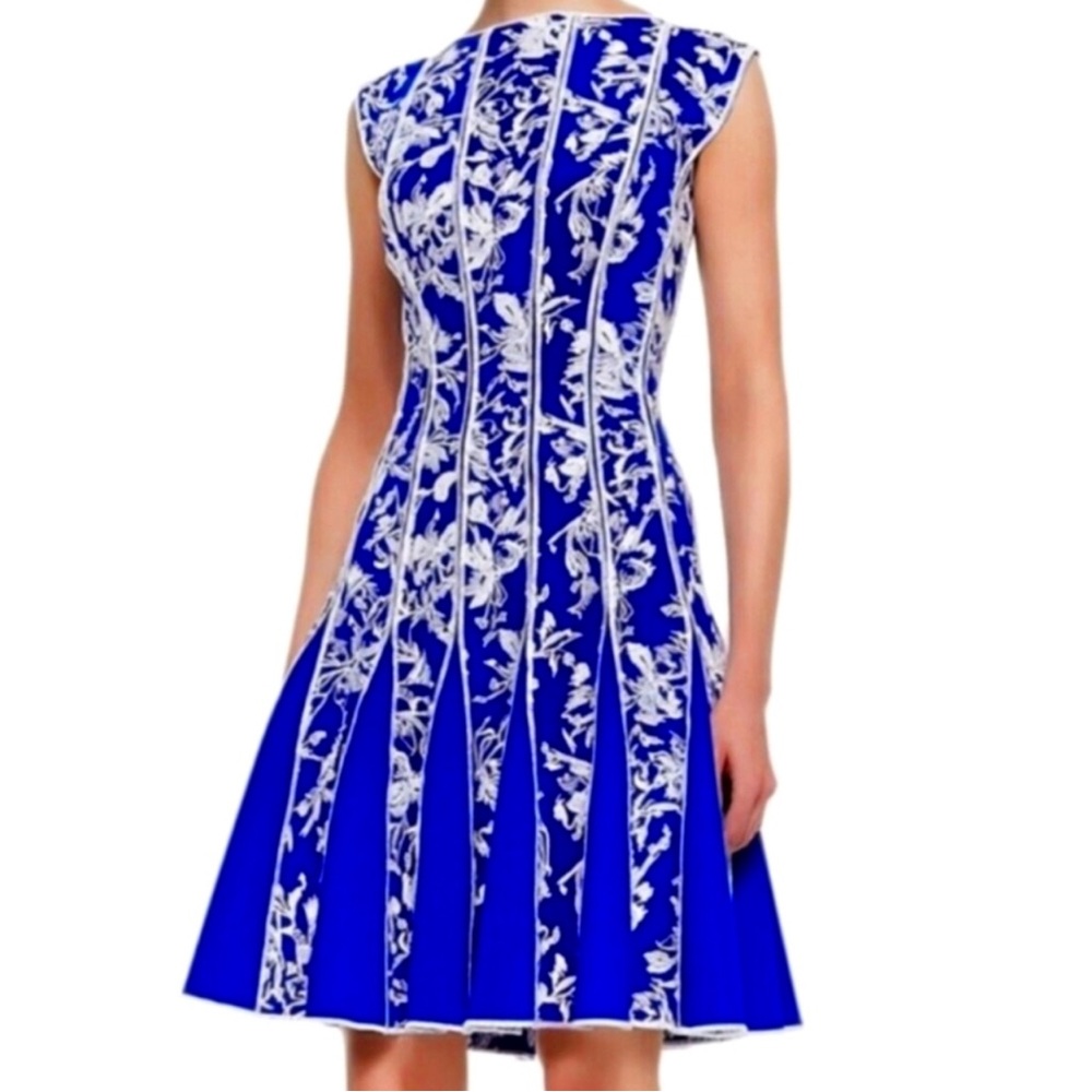 🆕TADASHI SHOJI Blue Floral Embroidered A-Line Dress